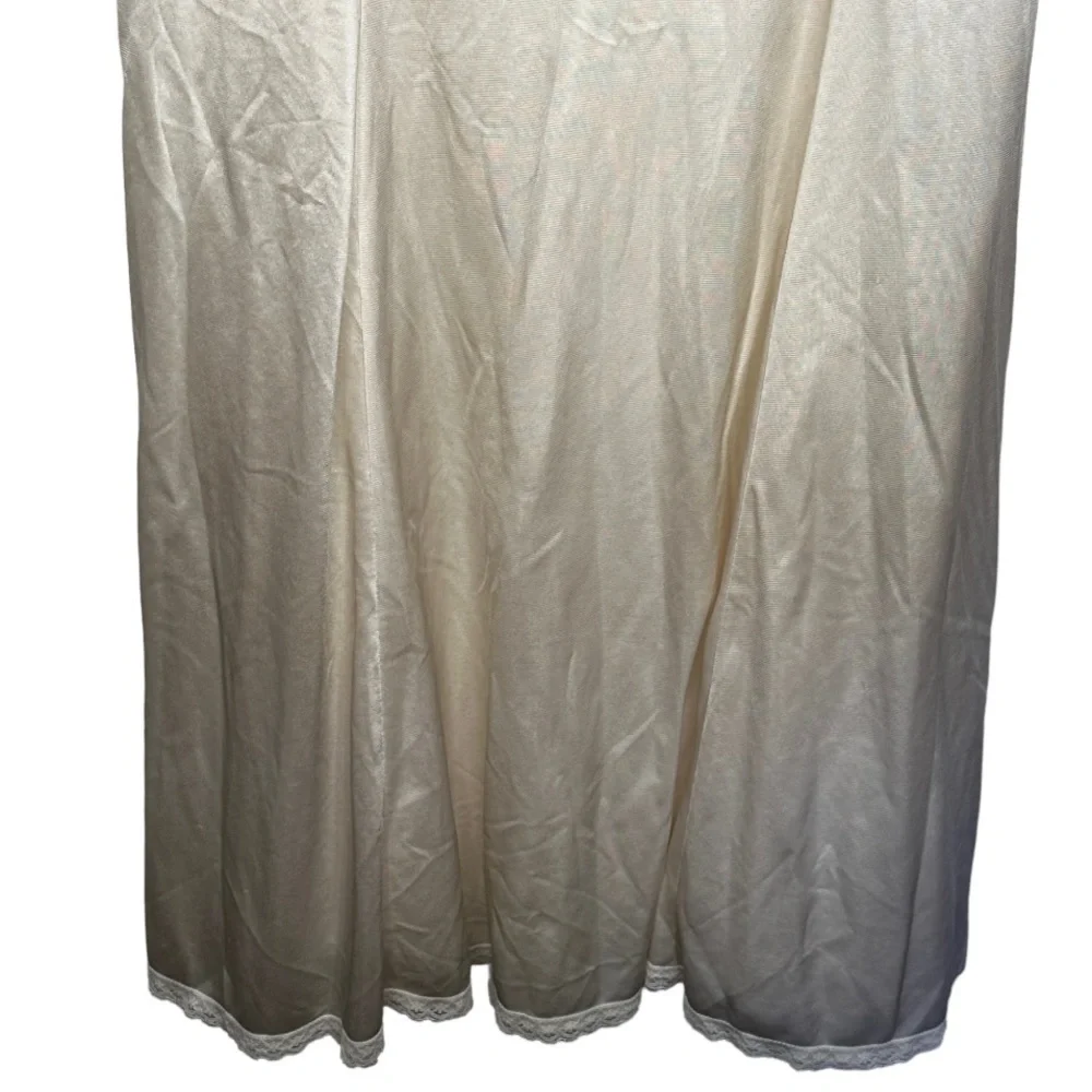 Vintage Olga‎ Full Slip - Picture 3 of 5